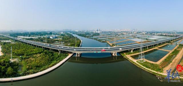 沿着高速看中国｜从北京到港澳，这条南北大动脉，既有高科技，也是黄金路