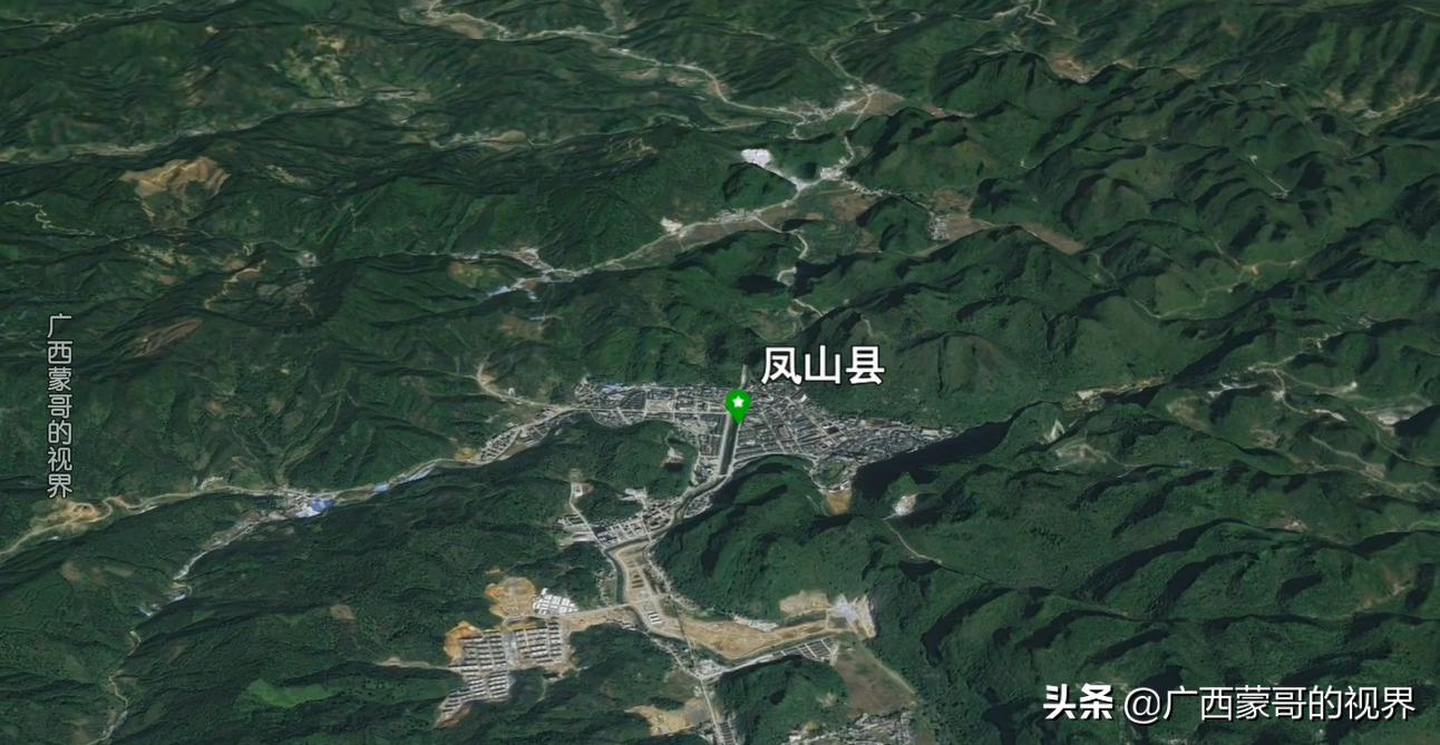 卫星航拍：广西10个最“山”的县，县城都藏在大山里