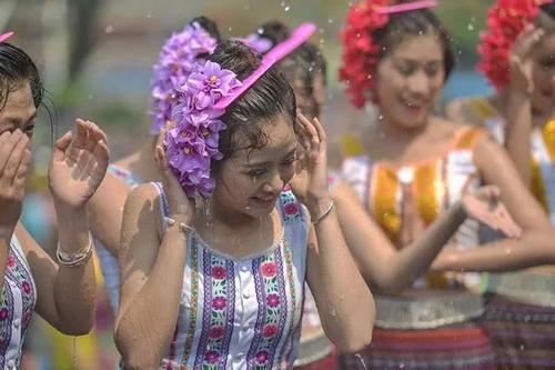 傣族的泼水节很诱人，关于泼水节的美丽传说更加诱人，你可晓得？