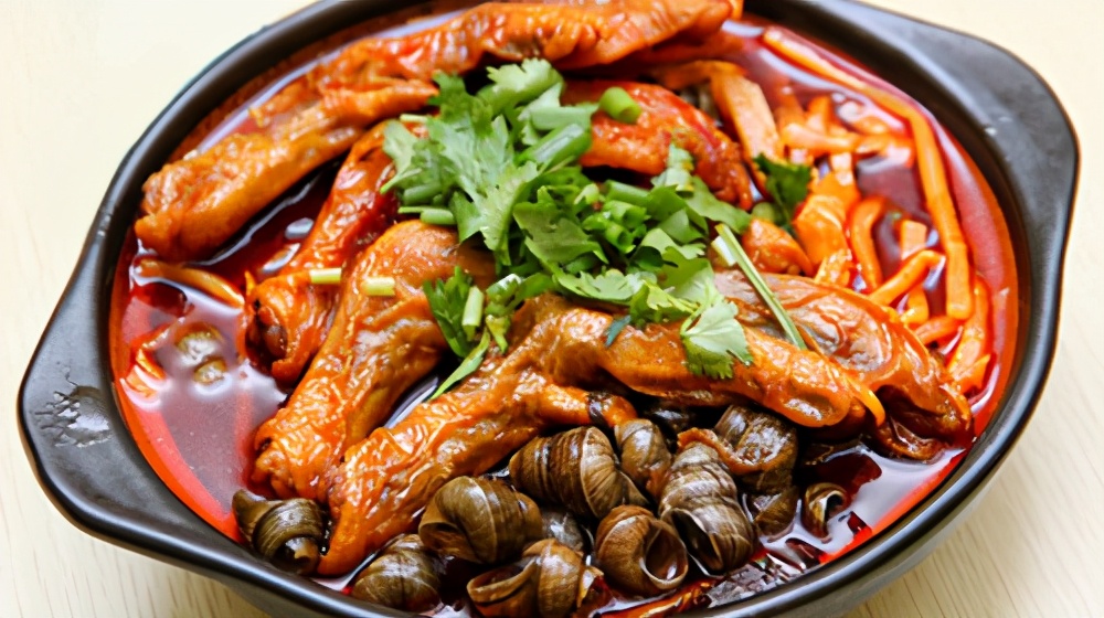 柳州旅游，这18道当地特色美食颠覆你的味蕾，让你品味广西风情