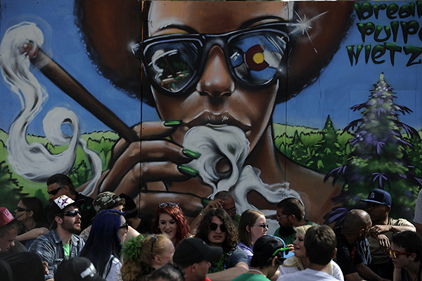 梁笛︱进退维谷的美国大麻合法化