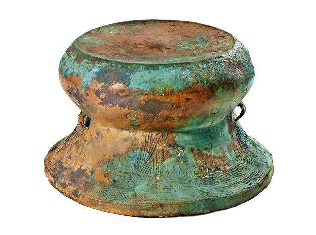 世界上最早的铜鼓 迄今为止最早的铜鼓