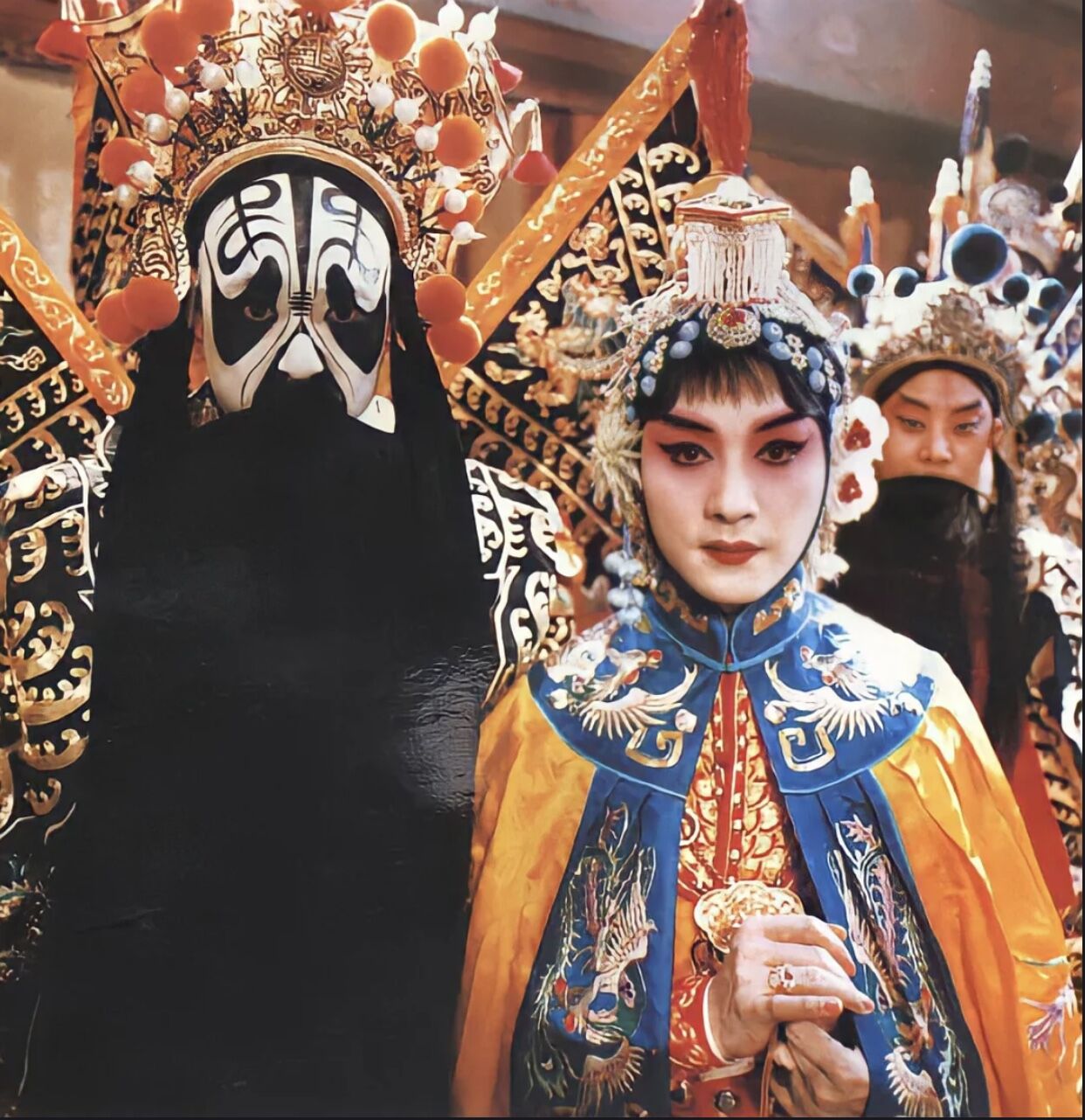 《霸王别姬》里由张国荣饰演的小豆子到底被老太监怎么了？