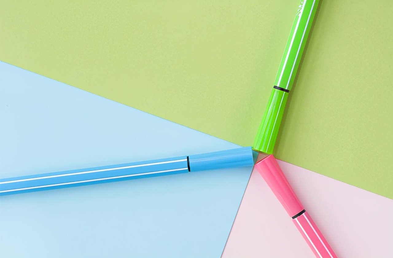 马克笔是水彩笔吗 水彩笔和马克笔的区别有哪些