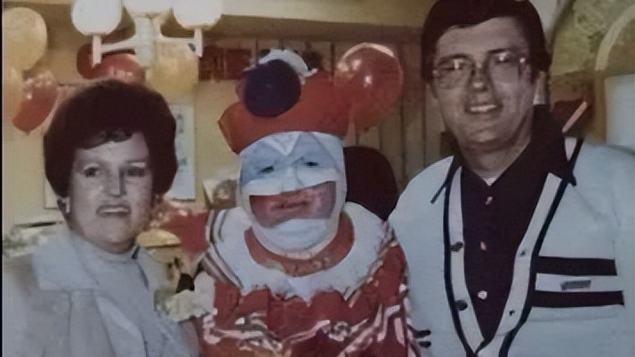 「国外大案」美国臭名昭著的强奸杀人犯：“杀手小丑”盖西