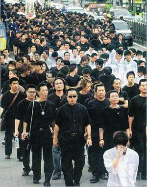 曾经的黑帮在香港只手遮天，如今哪去了？现在为你揭晓