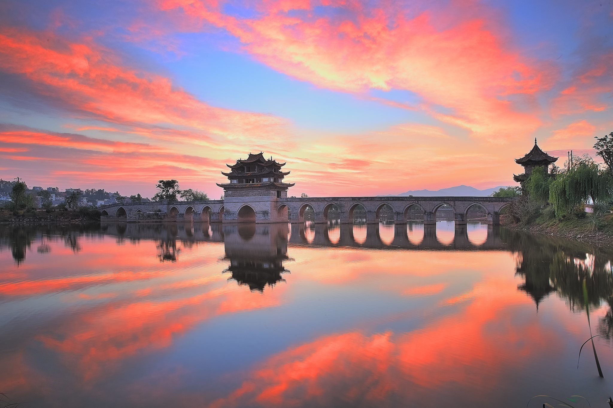 贵州和云南哪里的风景美？