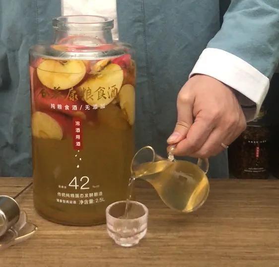 苹果酒的酿制方法（苹果酒怎么酿造）