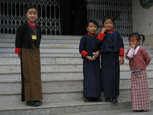 不丹有哪些奇葩的现象（不丹人的生活是怎样的）