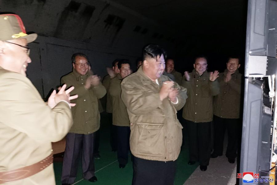 朝鲜试射两枚远程战略巡航导弹