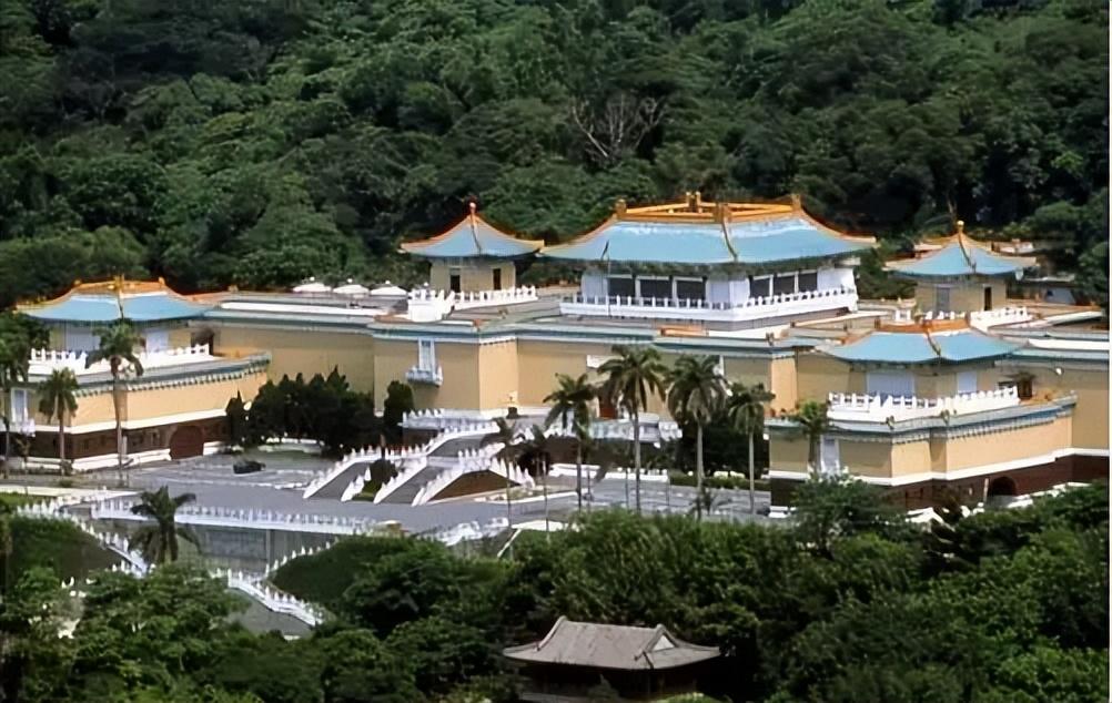 三件国宝在台北故宫受损原因曝光，总值逾25亿新台币