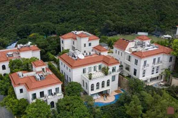 许家印7亿港元山顶豪宅被建行接管，去年抵押三幢别墅中的其中一幢
