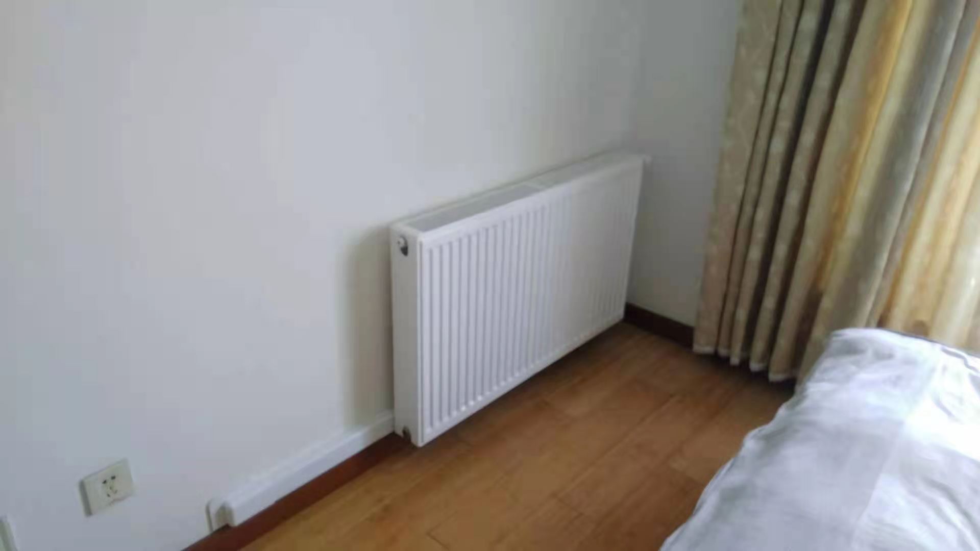 已装修好的房子如何安装暖气片