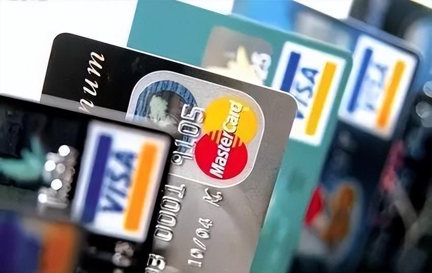 信用卡和储蓄卡的区别（信用卡和储蓄卡的区别）