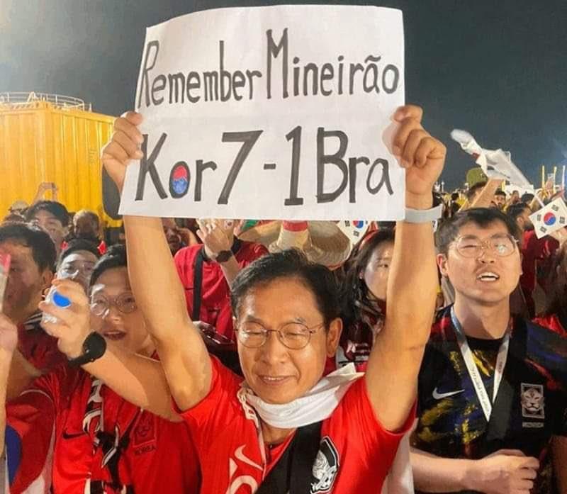 韩国球迷用7比1嘲讽巴西