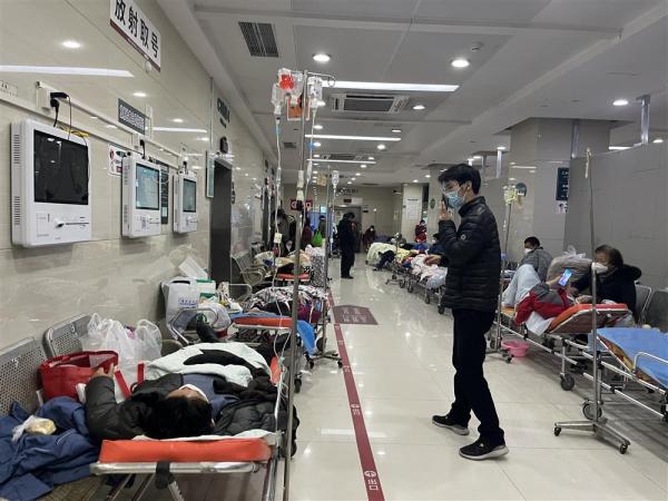 医生感染超八成 上海急诊扛得住吗?