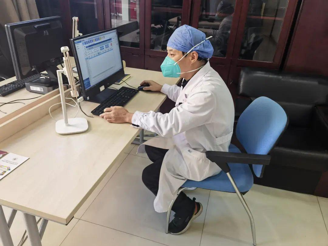 北京重症救治：医生连续工作16小时