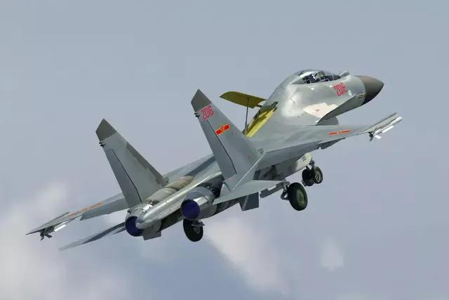 俄罗斯用最先进战斗机交换伊朗无人机，会不会吃亏