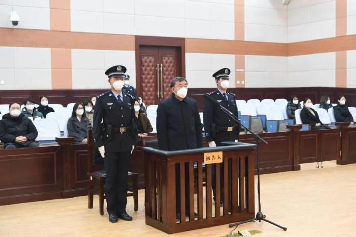 受贿5.4亿余元 李文喜被判死缓，不得减刑、假释