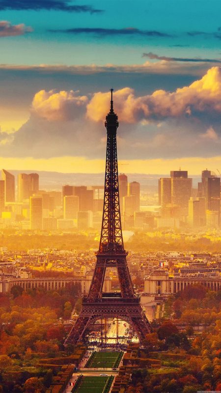 埃菲尔铁塔沉思：探索巴黎地标的文化意义